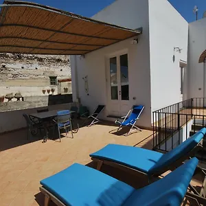 casa-al-mar-canneto.sicilyhotelsitaly.net/