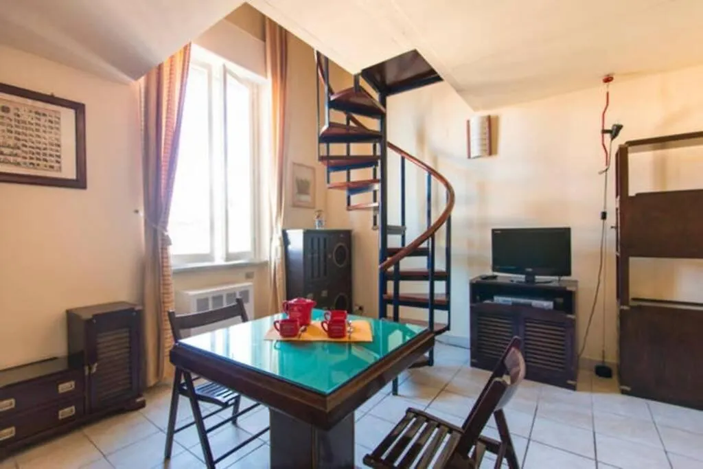 Beautiful Facing The Sea Apartment Viareggio Italy